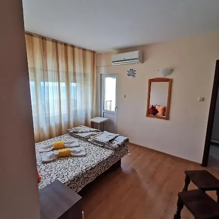 Pensionat къща за гости анита *